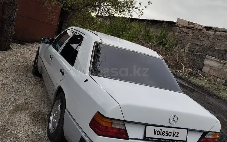 Mercedes-Benz E 230 1992 года за 1 700 000 тг. в Караганда