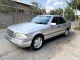 Mercedes-Benz C 220 1994 года за 2 700 000 тг. в Шымкент