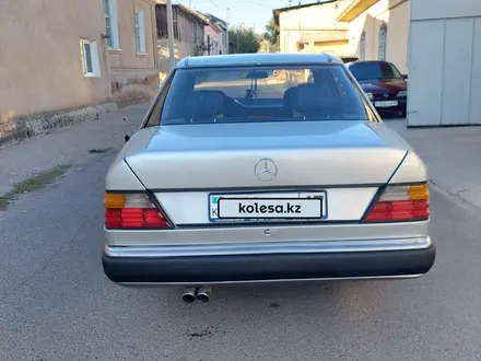 Mercedes-Benz E 230 1992 года за 1 450 000 тг. в Шымкент – фото 3