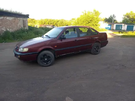 Volkswagen Passat 1994 года за 900 000 тг. в Караганда