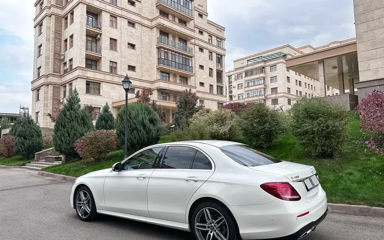 Mercedes-Benz E 200 2019 годаfor19 500 000 тг. в Алматы