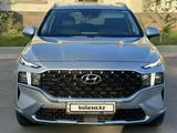 Hyundai Santa Fe 2021 года за 18 200 000 тг. в Алматы