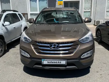 Hyundai Santa Fe 2013 года за 8 300 000 тг. в Актау