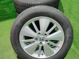Диск Оригинал Honda с шинами Pirelli Cinturato P1 215/60 R17 за 260 000 тг. в Алматы – фото 2