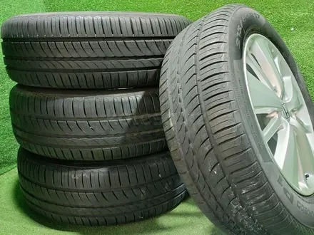 Диск Оригинал Honda с шинами Pirelli Cinturato P1 215/60 R17 за 260 000 тг. в Алматы – фото 3