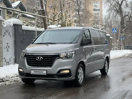 Hyundai Starex 2020 года за 15 500 000 тг. в Алматы