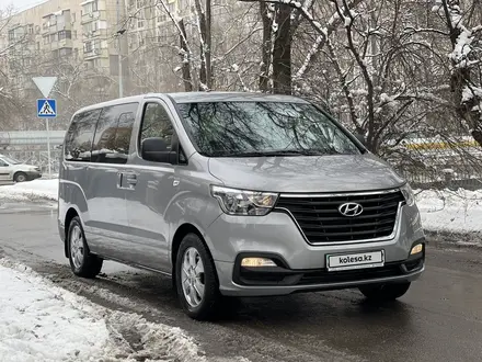 Hyundai Starex 2020 года за 15 500 000 тг. в Алматы – фото 3