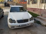 Mercedes-Benz C 200 2000 года за 2 500 000 тг. в Шымкент