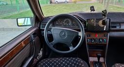 Mercedes-Benz E 280 1993 года за 1 800 000 тг. в Туркестан – фото 2