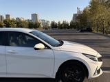 Hyundai Elantra 2022 года за 9 000 000 тг. в Астана – фото 3