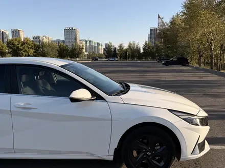 Hyundai Elantra 2022 года за 9 000 000 тг. в Астана – фото 3