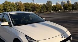 Hyundai Elantra 2022 года за 9 000 000 тг. в Астана – фото 2
