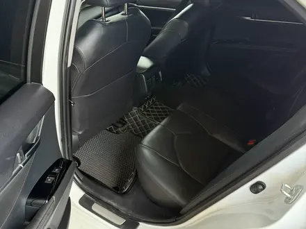 Toyota Camry 2020 года за 15 000 000 тг. в Уральск – фото 6