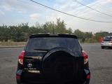 Toyota RAV4 2006 года за 6 000 000 тг. в Алматы – фото 2