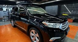 Toyota Highlander 2013 года за 17 000 000 тг. в Алматы – фото 2