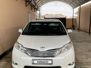 Toyota Sienna, 2016