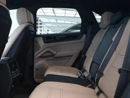Porsche Cayenne V6 2026 года за 86 500 000 тг. в Астана – фото 21