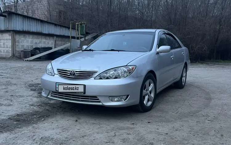 Toyota Camry 2004 годаfor4 100 000 тг. в Алматы