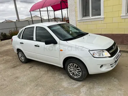 ВАЗ (Lada) Granta 2190 2014 года за 3 200 000 тг. в Атырау – фото 4