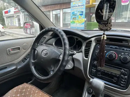 Toyota Highlander 2002 года за 6 500 000 тг. в Семей – фото 11