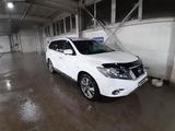 Nissan Pathfinder 2014 годаfor11 000 000 тг. в Астана