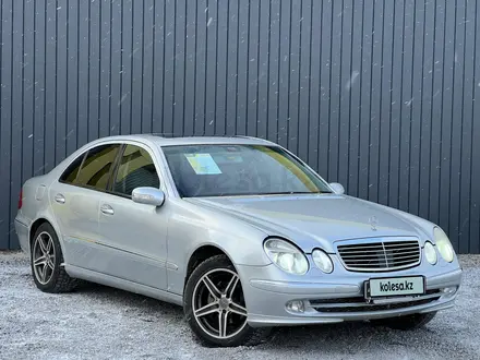 Mercedes-Benz E 320 2002 года за 4 700 000 тг. в Актобе – фото 2