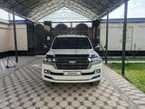 Toyota Land Cruiser 2017 года за 37 000 000 тг. в Шымкент