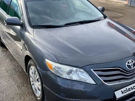 Toyota Camry 2011 года за 6 000 000 тг. в Актобе – фото 7