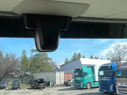Volvo  FH 2018 года за 57 000 000 тг. в Алматы – фото 22