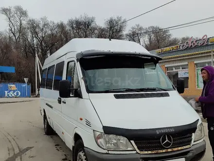 Mercedes-Benz Sprinter 2000 года за 3 900 000 тг. в Алматы – фото 3