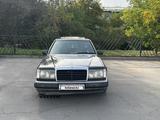Mercedes-Benz E 230 1991 года за 1 800 000 тг. в Алматы
