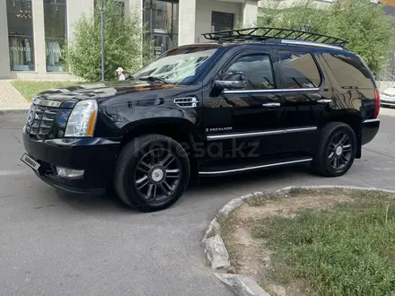 Cadillac Escalade 2007 года за 11 500 000 тг. в Астана