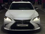 Lexus ES 250 2021 годаfor19 500 000 тг. в Астана