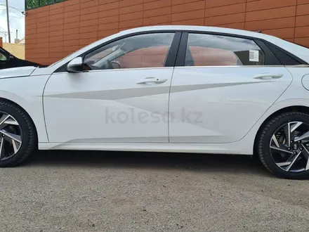 Hyundai Elantra 2023 года за 10 000 000 тг. в Караганда – фото 4