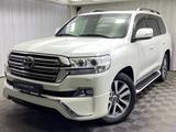 Toyota Land Cruiser Luxe 2017 года за 31 000 000 тг. в Алматы