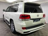 Toyota Land Cruiser Luxe 2017 года за 31 000 000 тг. в Алматы – фото 2