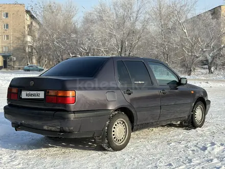 Volkswagen Vento 1994 года за 1 570 000 тг. в Караганда – фото 5