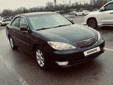 Toyota Camry 2005 годаүшін5 550 000 тг. в Алматы – фото 2