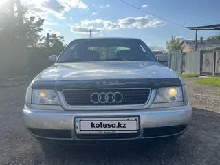 Audi 100