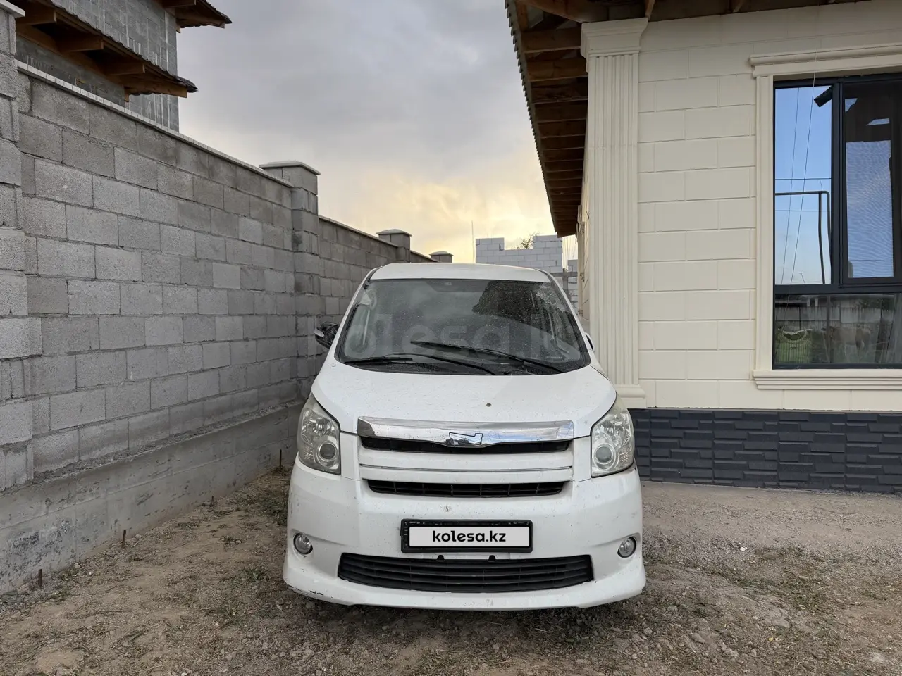 Toyota Noah, 2007