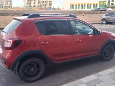 Renault Sandero Stepway 2018 года за 4 500 000 тг. в Караганда – фото 4