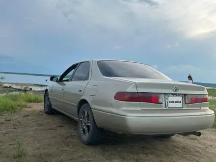 Toyota Camry 2000 года за 3 000 000 тг. в Кызылорда – фото 4