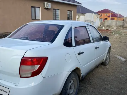 ВАЗ (Lada) Granta 2190 2012 года за 900 000 тг. в Атырау – фото 5