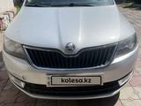 Skoda Rapid 2014 года за 3 500 000 тг. в Алматы