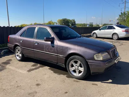 Mercedes-Benz C 180 1993 года за 1 600 000 тг. в Усть-Каменогорск – фото 3