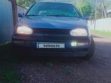 Volkswagen Golf 1992 года за 1 300 000 тг. в Есик