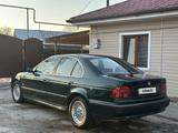 BMW 528 1998 года за 2 850 000 тг. в Алматы