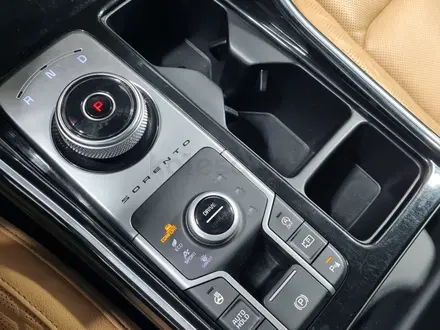 Kia Sorento 2021 года за 14 160 000 тг. в Алматы – фото 17
