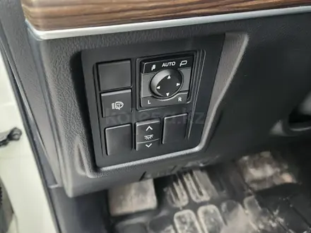 Toyota Land Cruiser Prado 2020 года за 32 000 000 тг. в Астана – фото 5