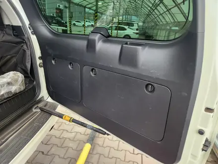 Toyota Land Cruiser Prado 2020 года за 32 000 000 тг. в Астана – фото 6